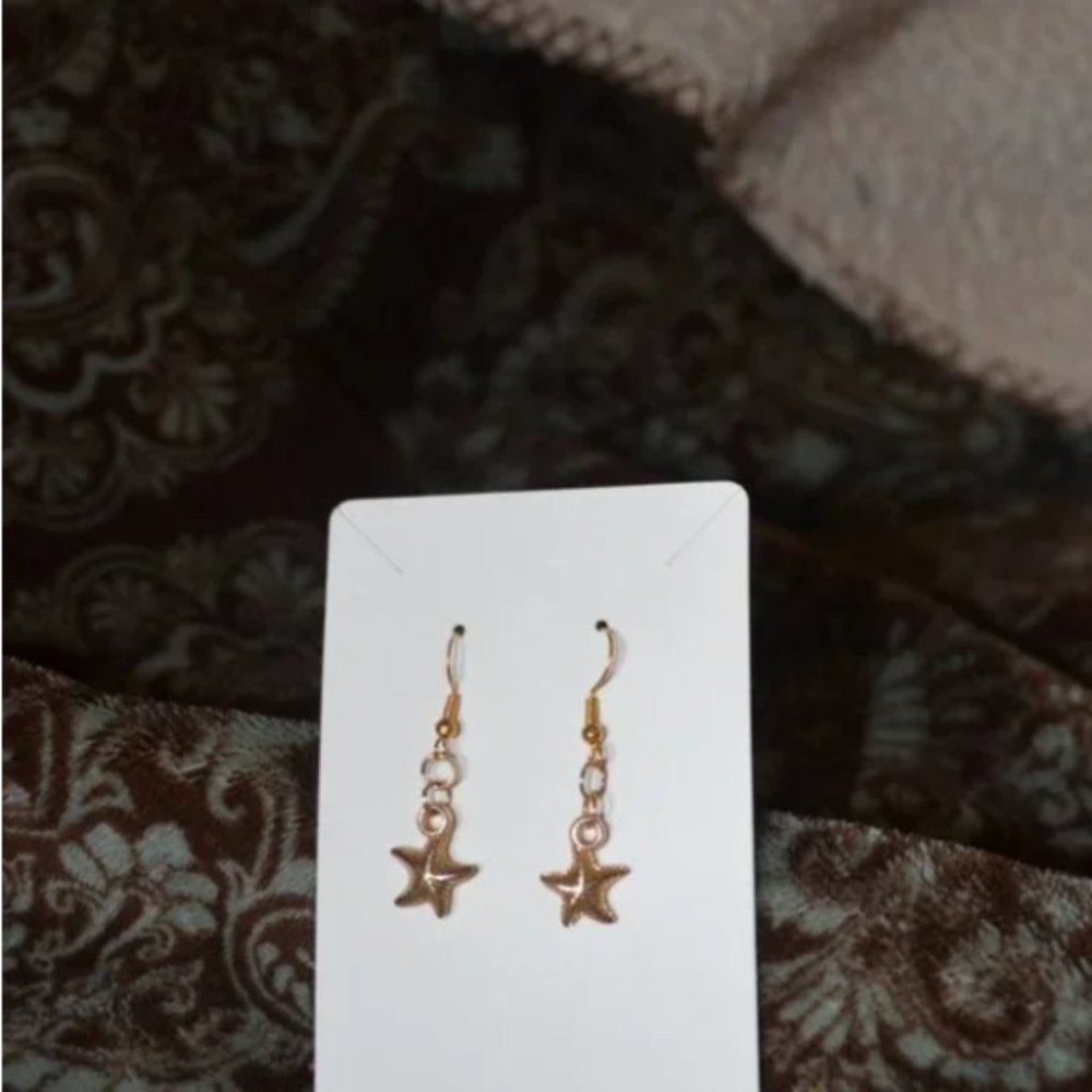 Handmade Gold-plated Sea Star Fishhook Earrings